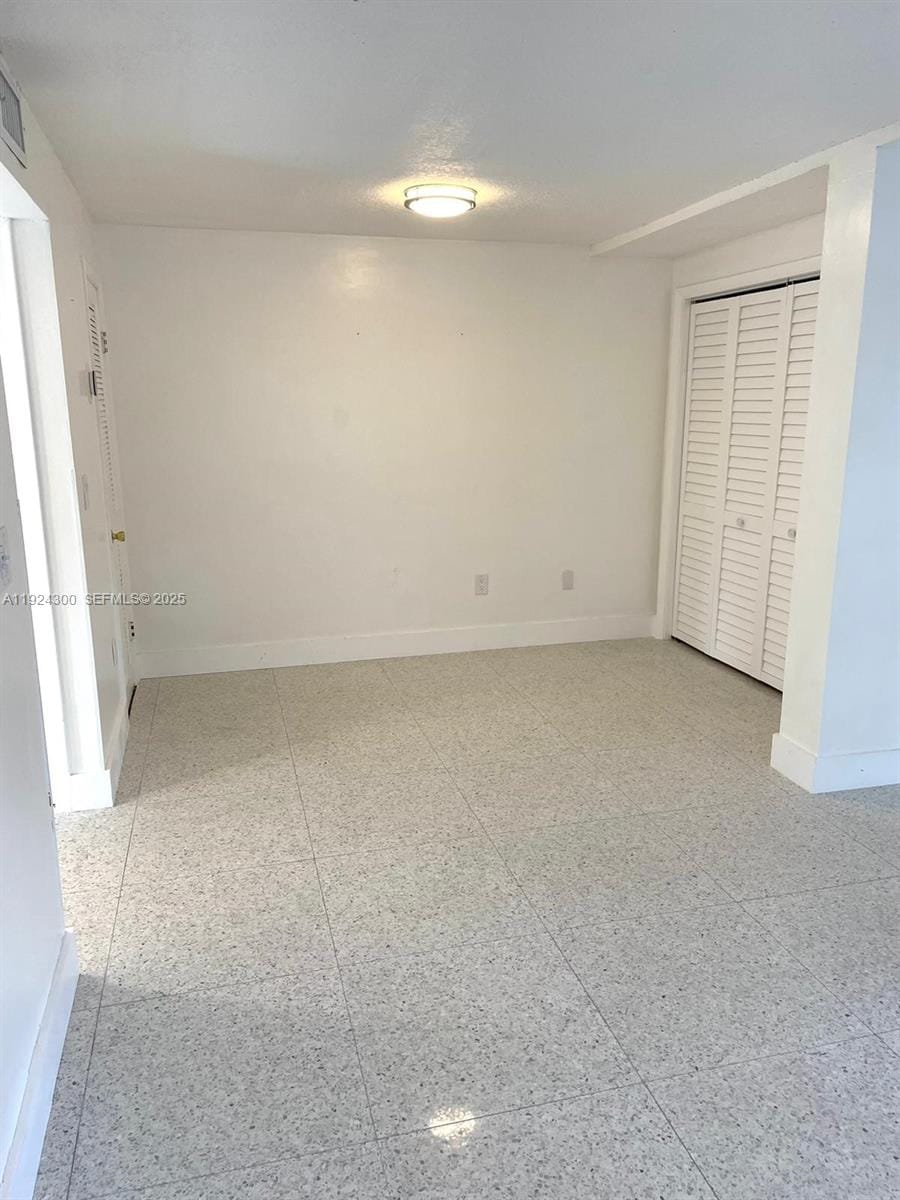 6424 Collins Avenue 204 — photo 7