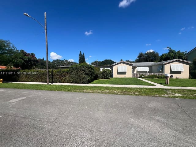 561 Payne Drive, sold in Rev Of Rev Fec Addn Hiale, Miami Springs, FL