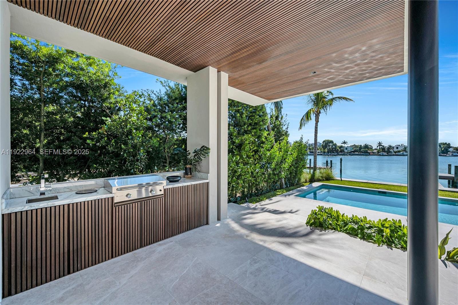1050 Stillwater Drive, Miami Beach, FL 33141 photo 5