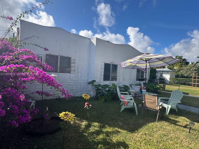 1828 Plunkett Street, sold in Hollywood South Side Add No 2, Hollywood, FL