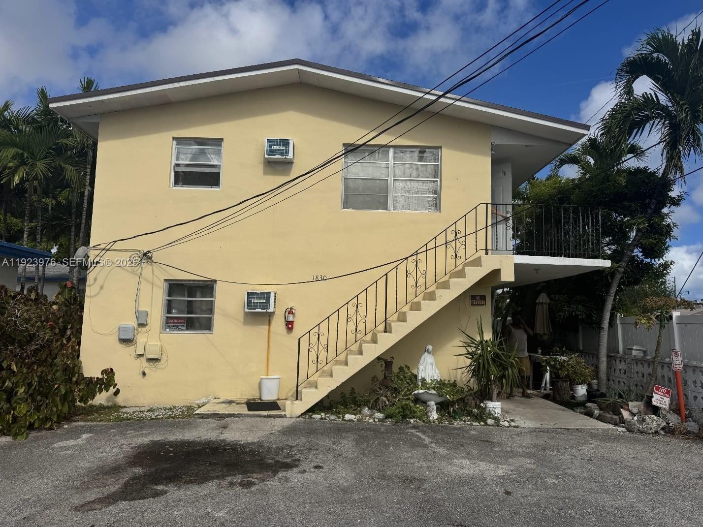 1828 Plunkett Street, Hollywood, FL 33020 photo 3
