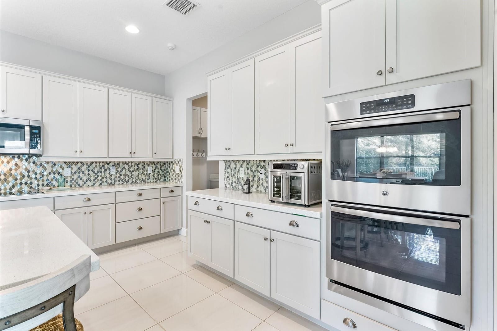 9113 NW 39th Street — photo 12