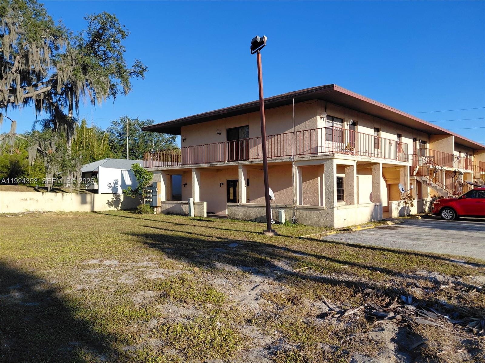1025 Lakeveiw Drive — photo 8