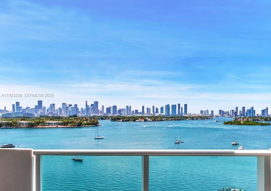 1200 West Avenue 1225, Miami Beach, FL 33139