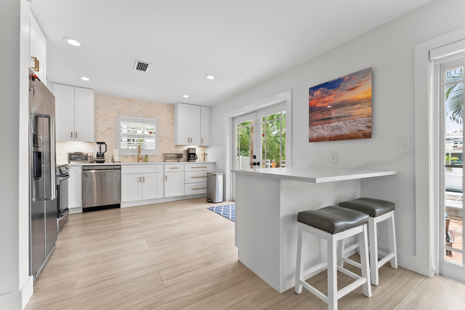 802 Andrews Avenue — photo 11
