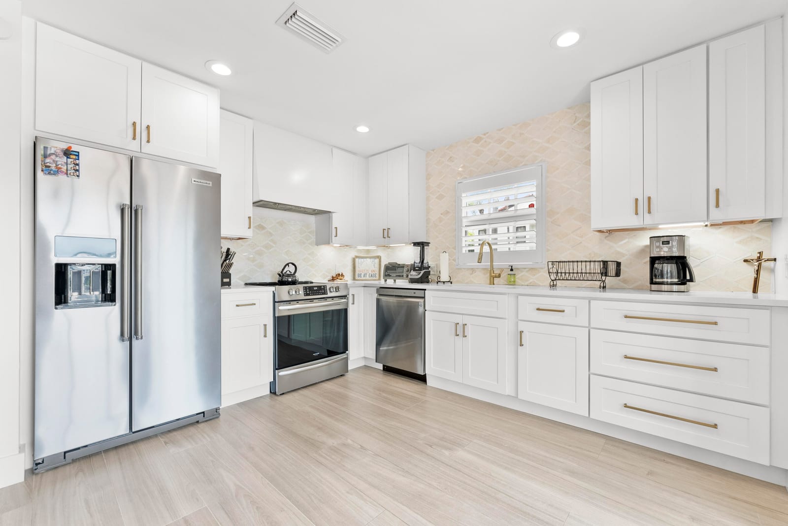 802 Andrews Avenue — photo 12