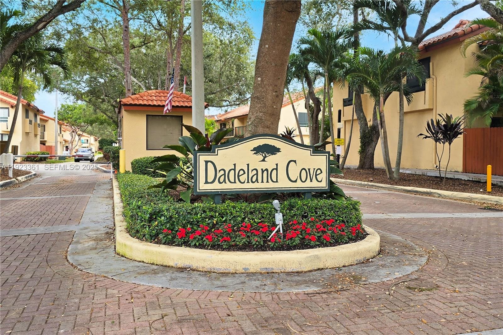 10053 SW 77th Court, Miami, FL 33156