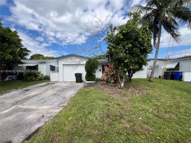 4827 NW 43rd Court, sold in Oakland Estates 4th Sec, Lauderdale Lakes, FL