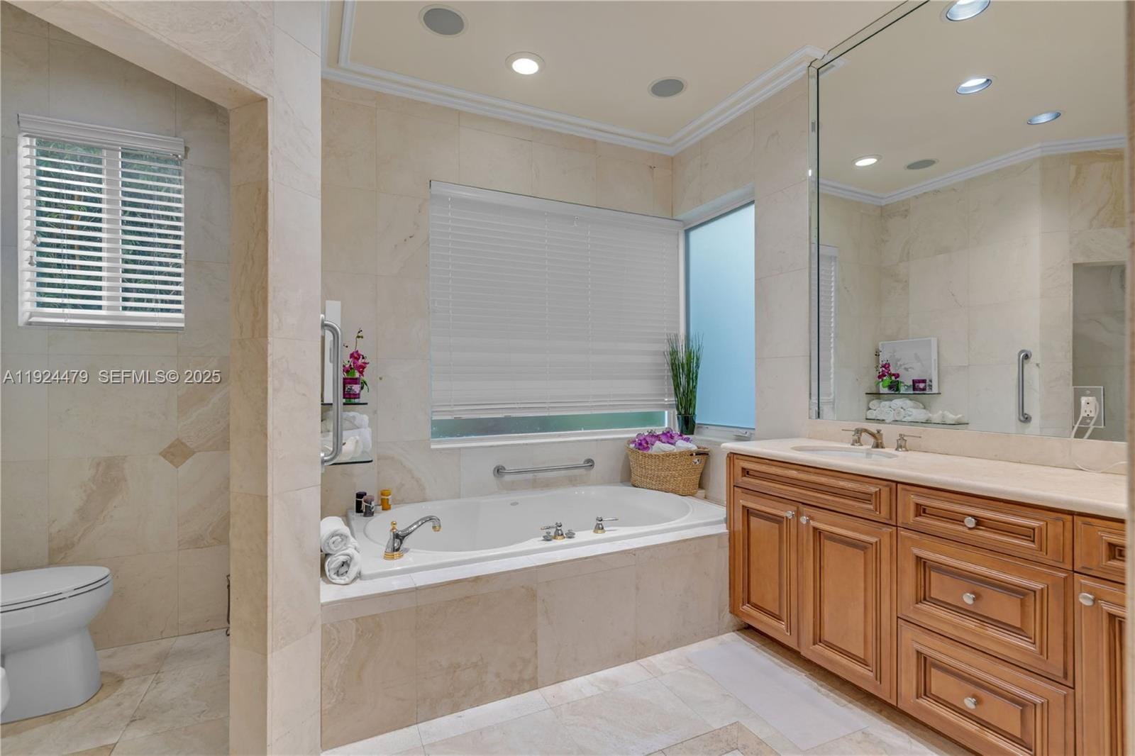 3942 194th Lane, Sunny Isles Beach, FL 33160 photo 15
