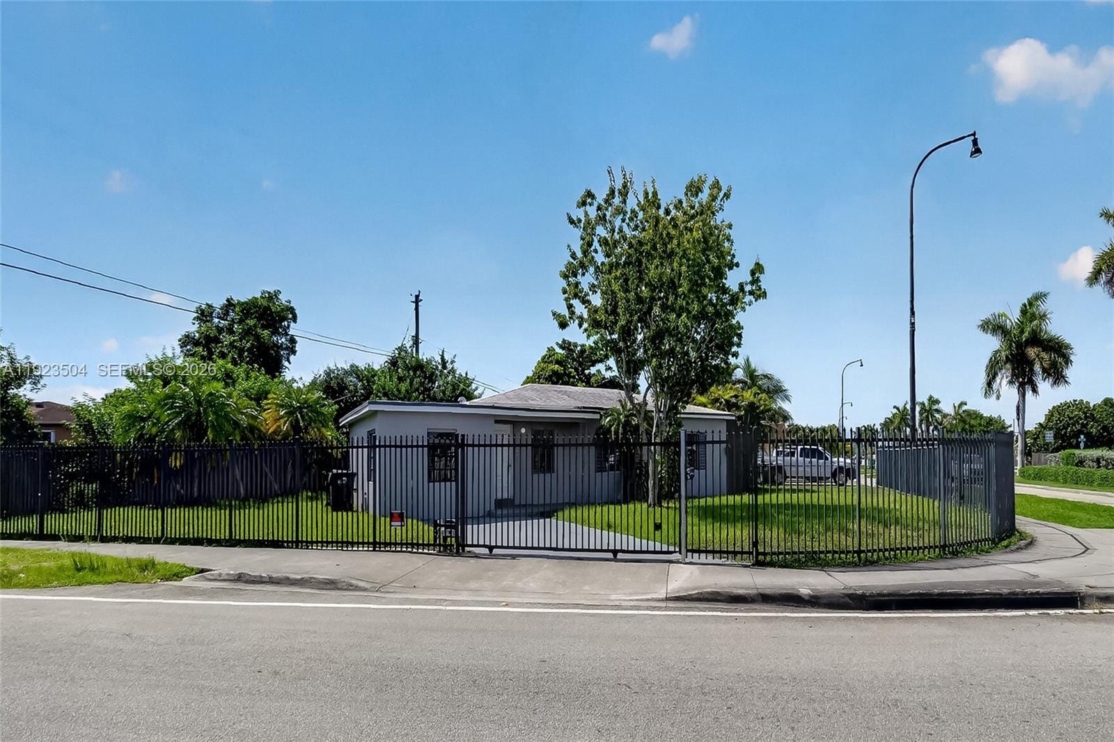 14801 Lincoln Boulevard — photo 2