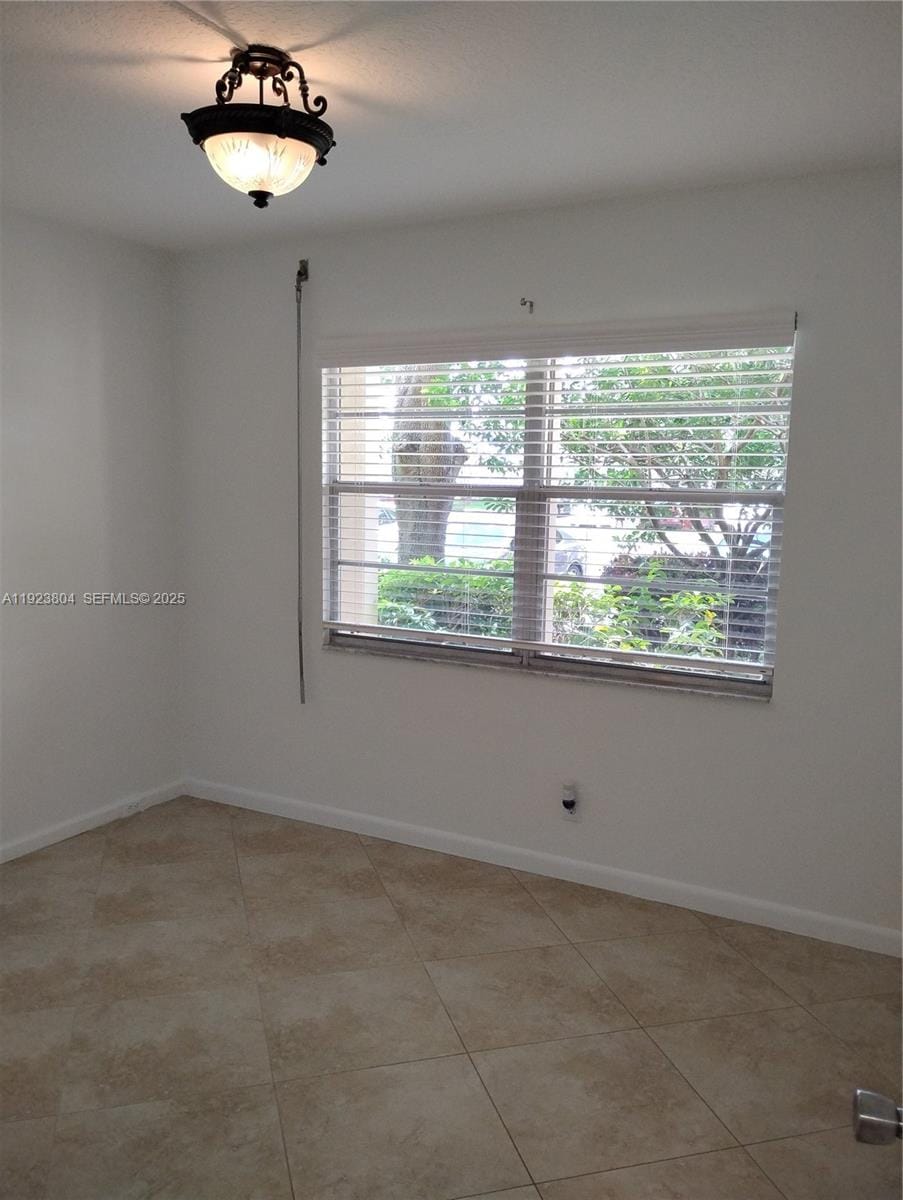 901 SW 128th Terrace 103A — photo 2