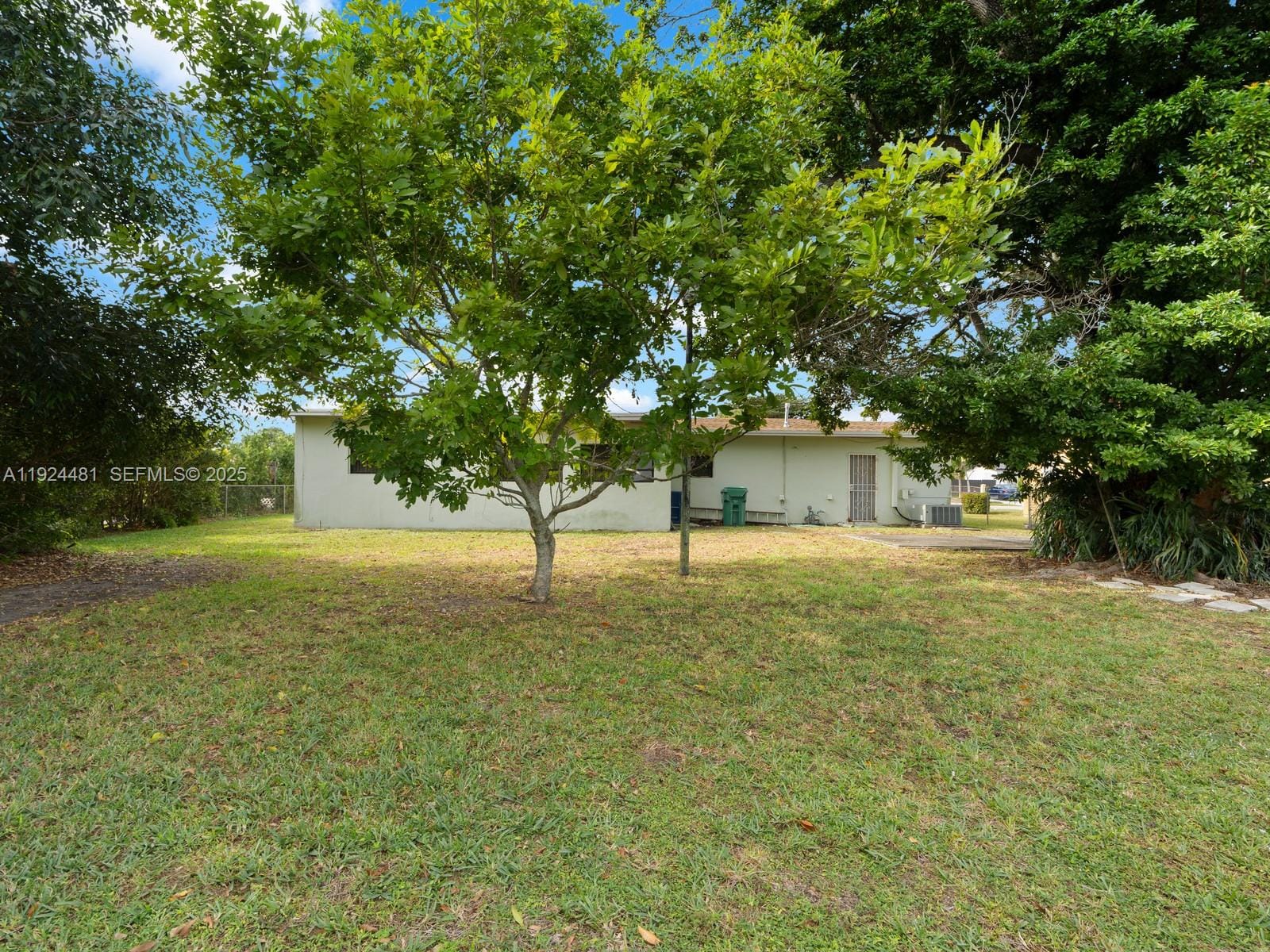 19621 NW 39th Court, Miami Gardens, FL 33055 photo 13