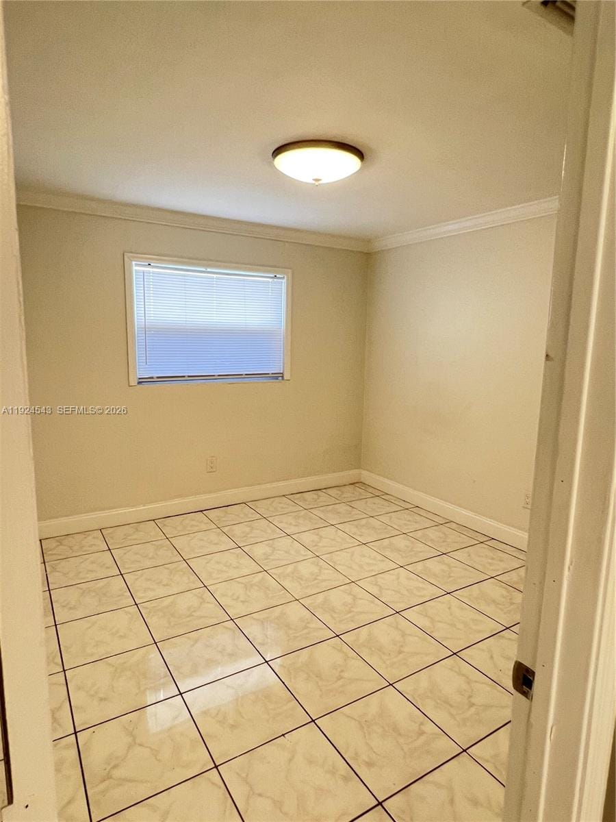 1471 W 43rd Place 302, Hialeah, FL 33012 photo 8