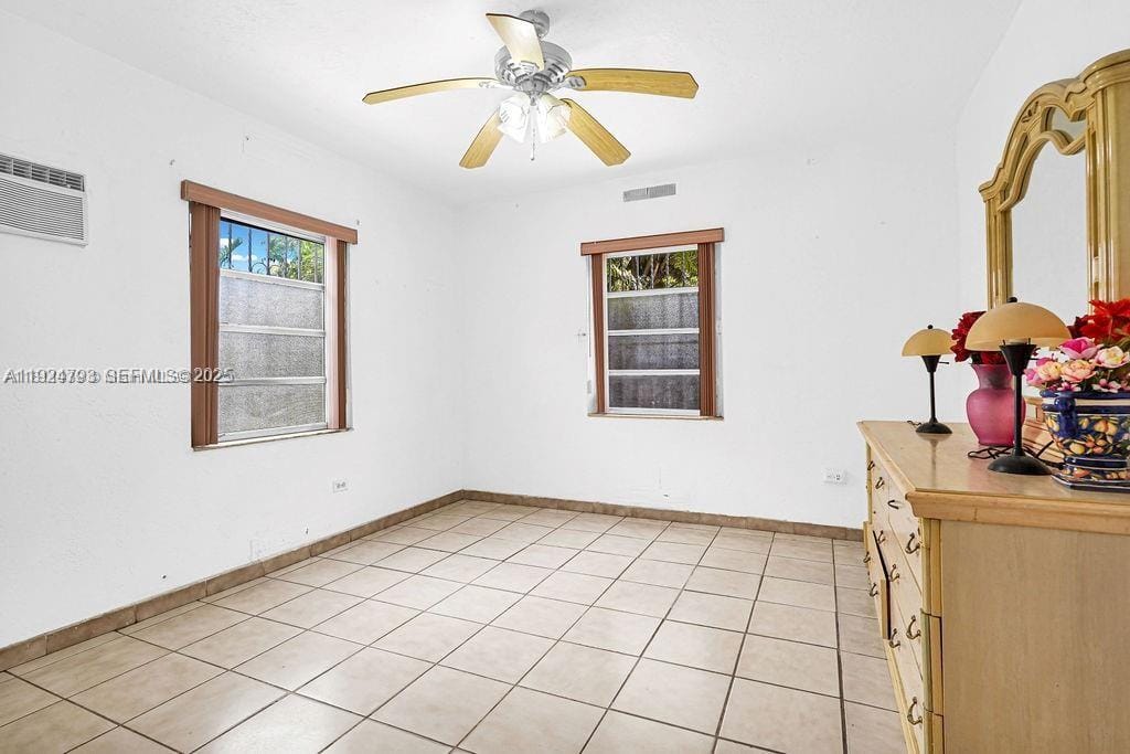 911 E 9th Place, Hialeah, FL 33010 photo 12
