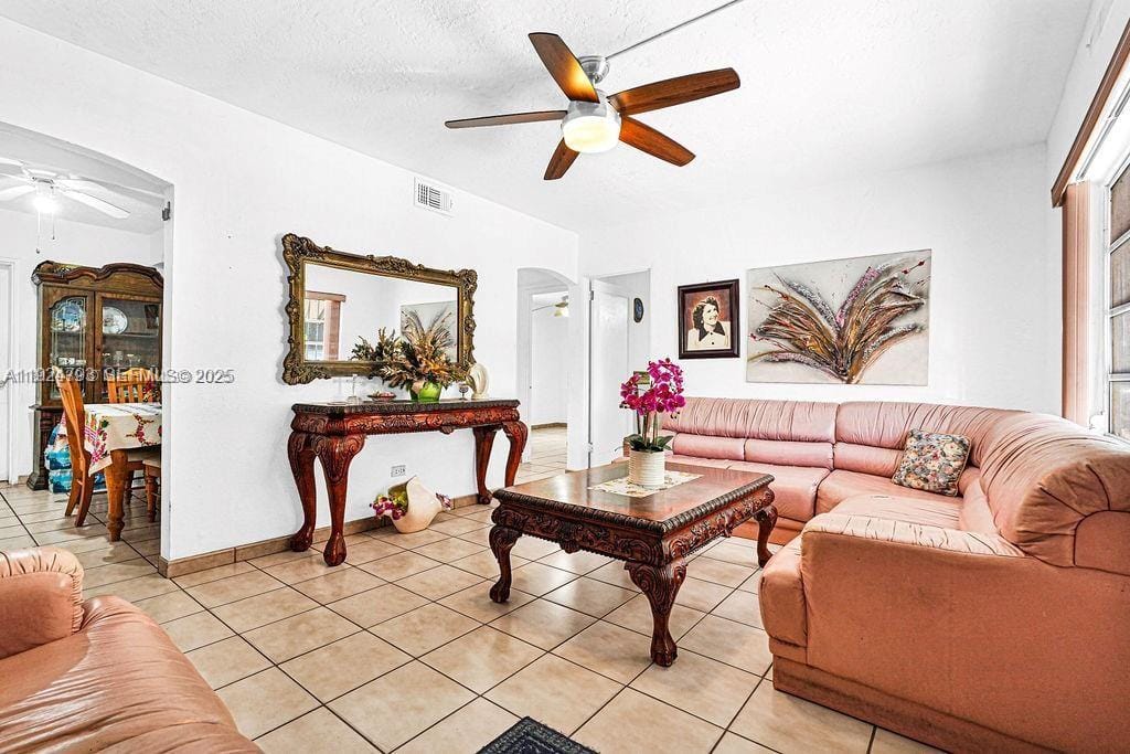 911 E 9th Place, Hialeah, FL 33010 photo 16