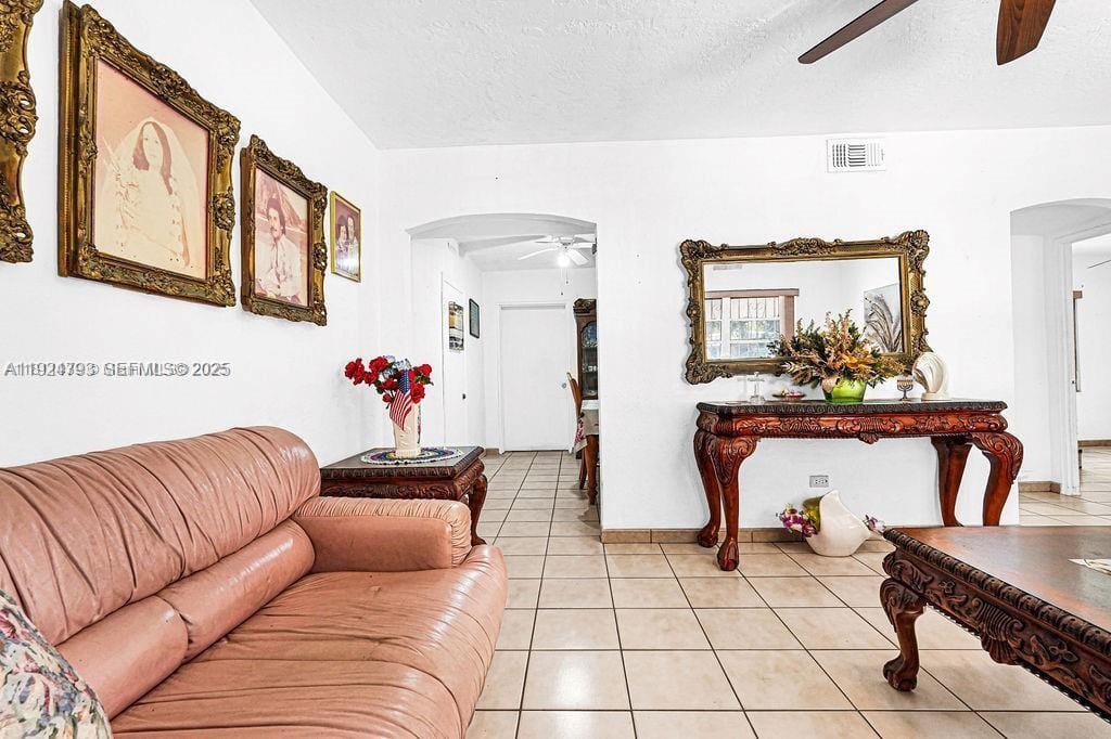 911 E 9th Place, Hialeah, FL 33010 photo 17