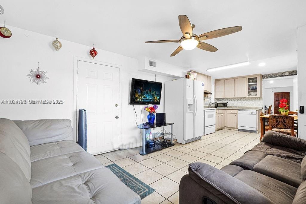 911 E 9th Place, Hialeah, FL 33010 photo 23