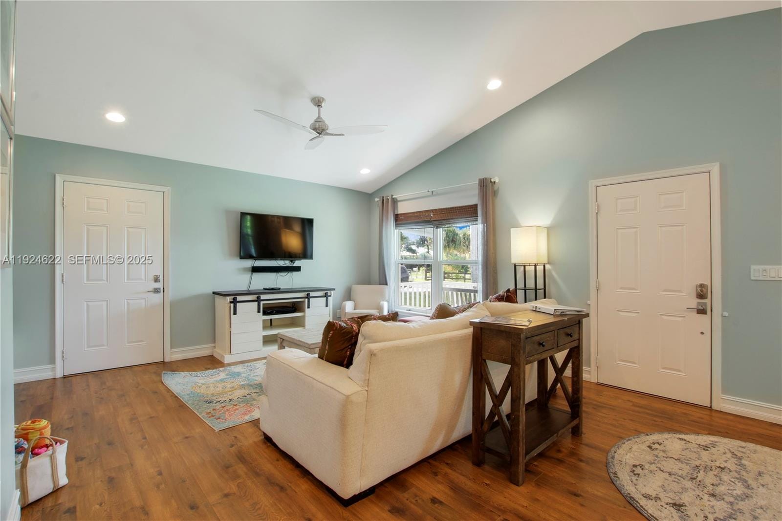 9155 SE Athena Street, Hobe Sound, FL 33455 photo 4