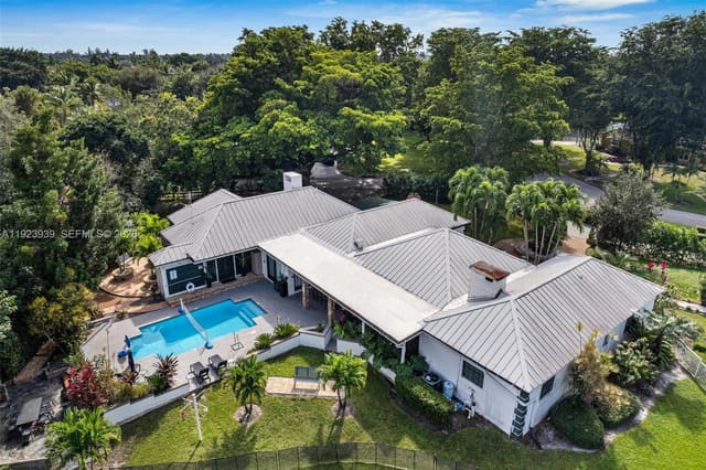 11155 SW 40th Street, Martha Bright Farms, Davie, FL