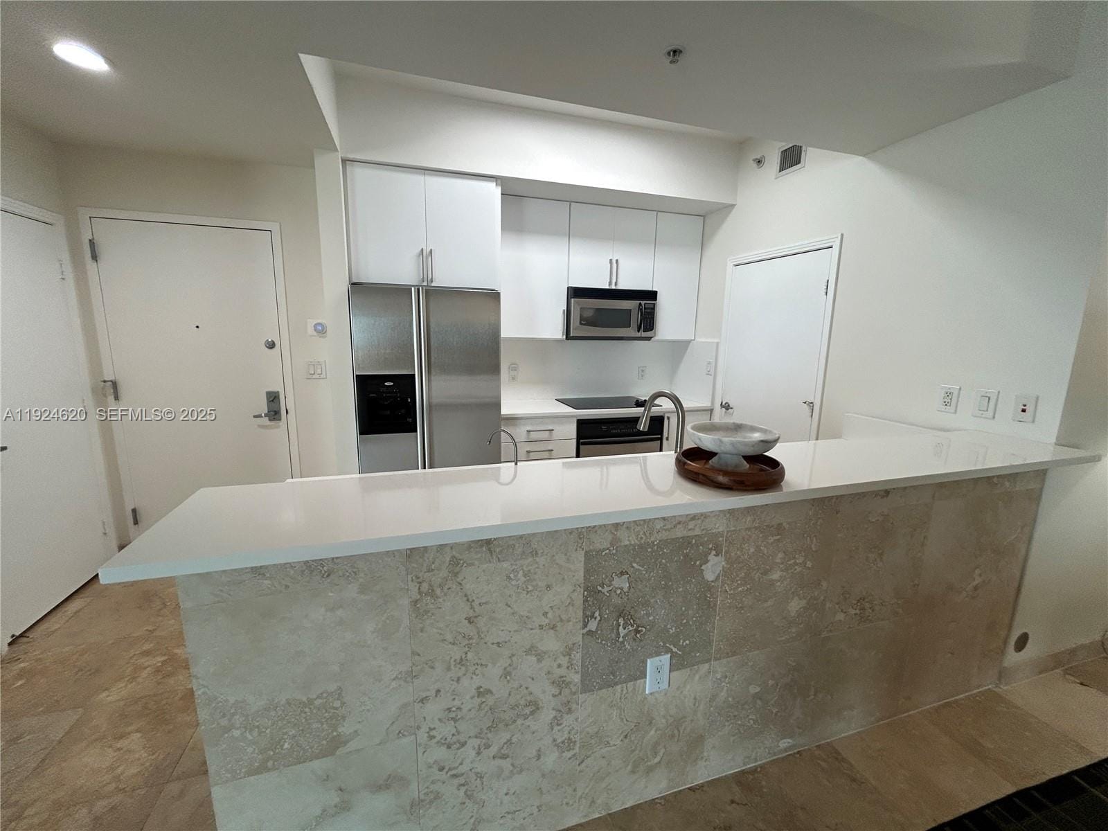 9055 SW 73 Court 809, Miami, FL 33156 photo 16