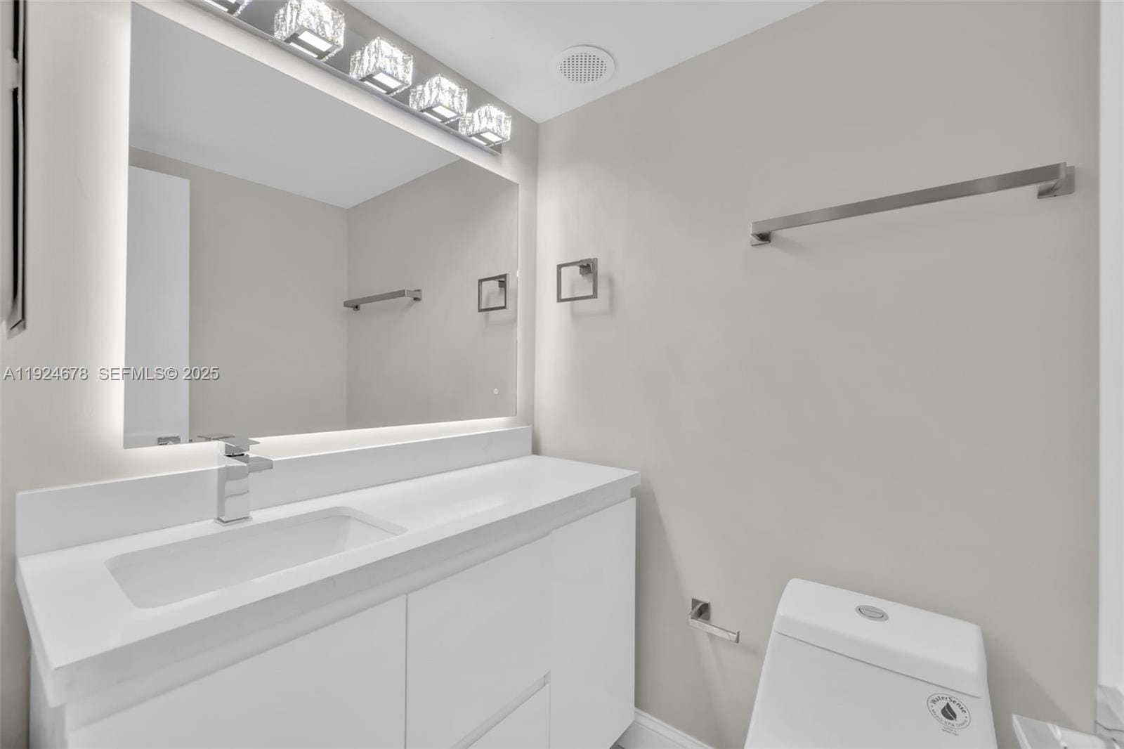 251 174th Street 1415, Sunny Isles Beach, FL 33160 photo 14