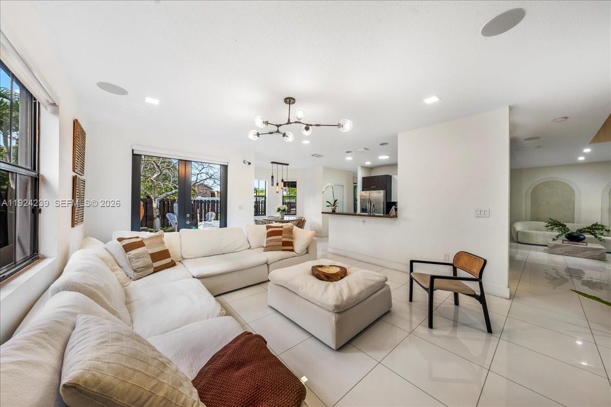 984 NW 104th Avenue, Miami, FL 33172 photo 15