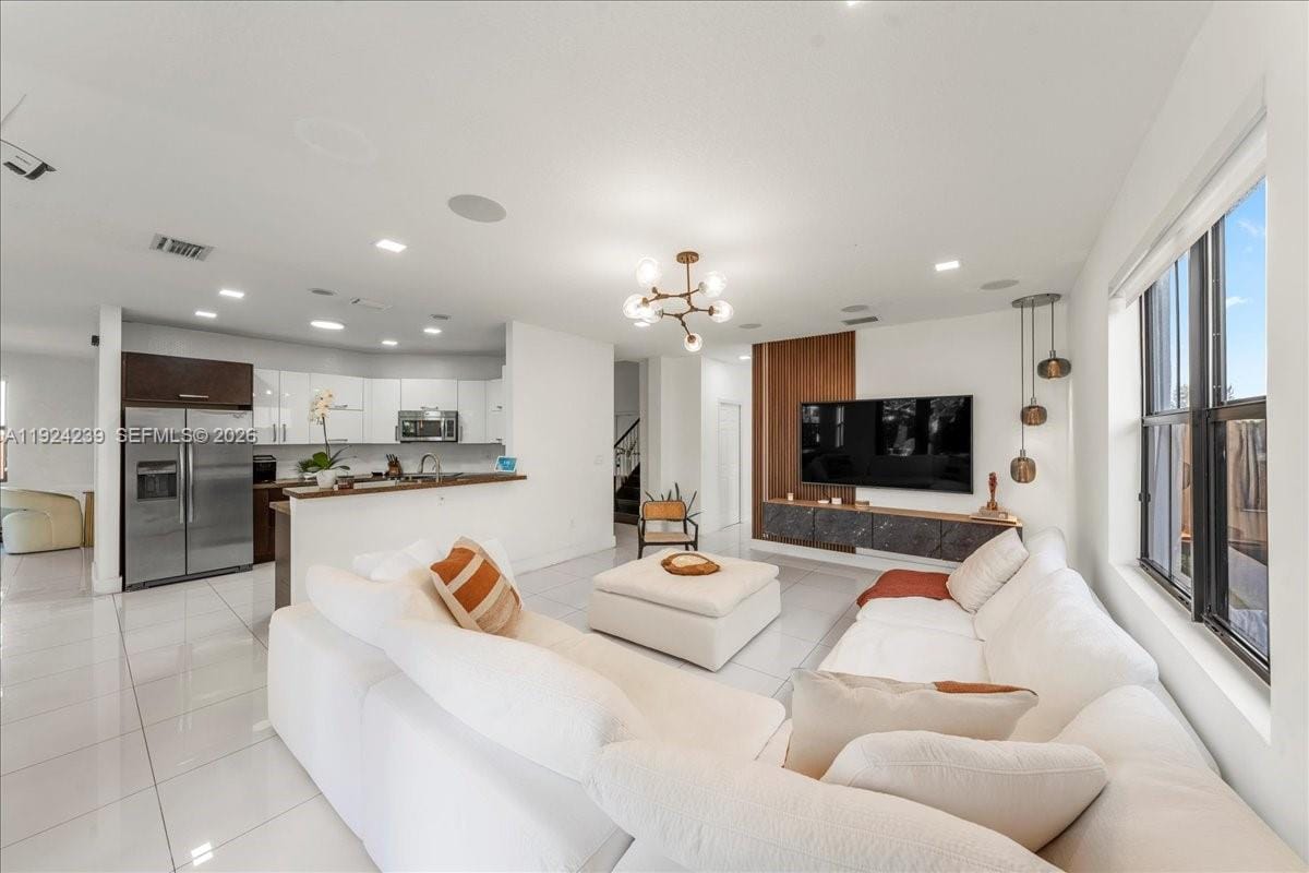 984 NW 104th Avenue, Miami, FL 33172 photo 17