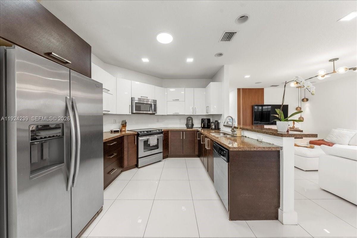 984 NW 104th Avenue, Miami, FL 33172 photo 20