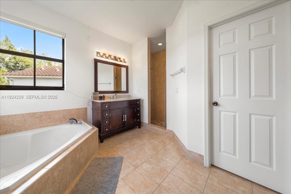 984 NW 104th Avenue, Miami, FL 33172 photo 27