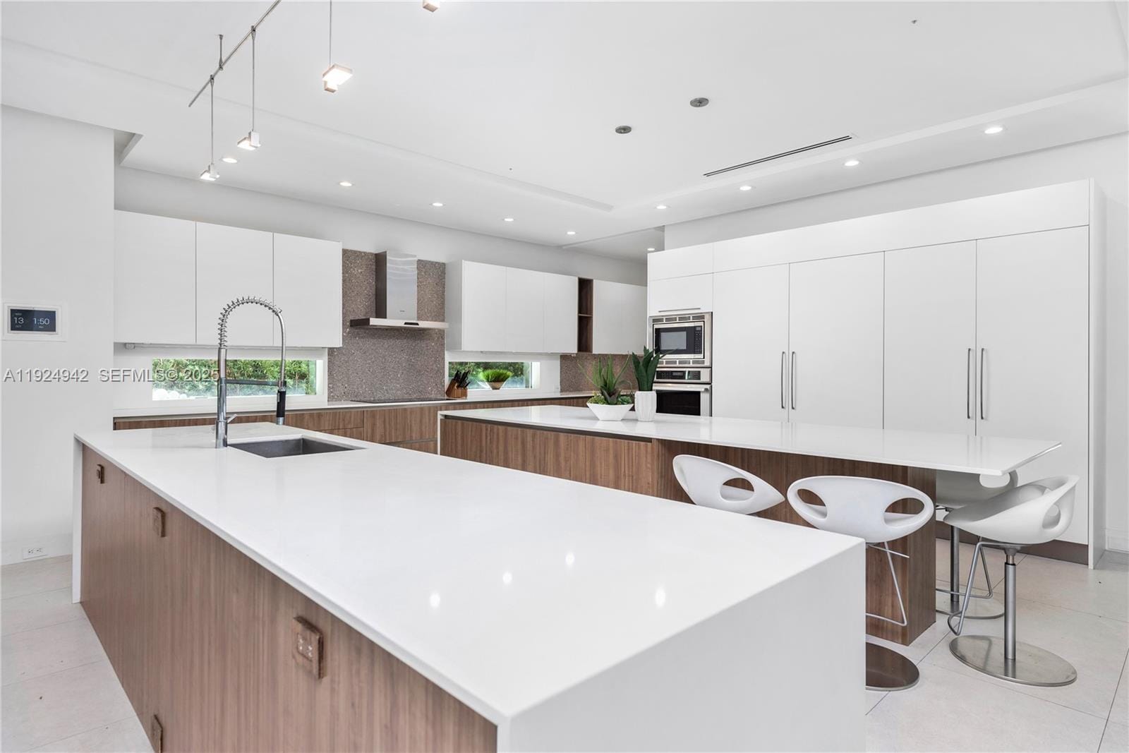 310 SE 11th Avenue, Fort Lauderdale, FL 33301 photo 15
