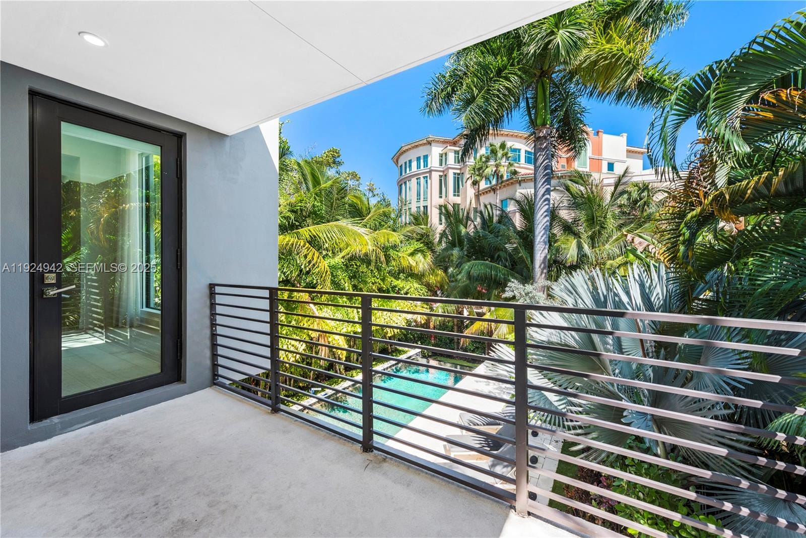 310 SE 11th Avenue, Fort Lauderdale, FL 33301 photo 23