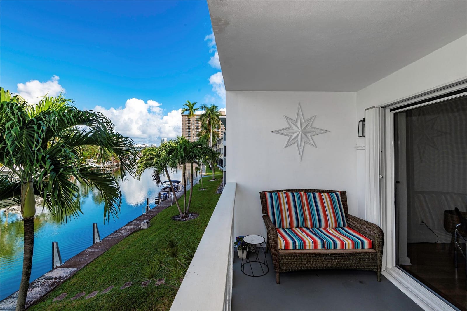 470 Paradise Isle Boulevard 204 — photo 3