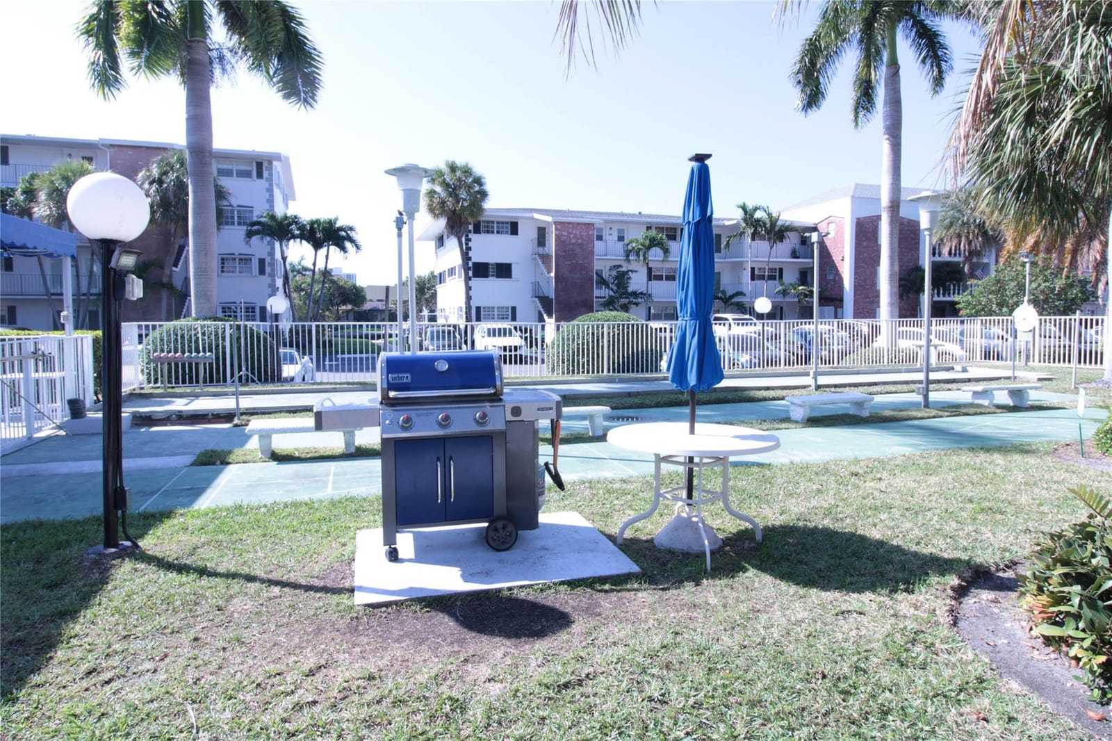 470 Paradise Isle Boulevard 204, Hallandale Beach, FL 33009 photo 22