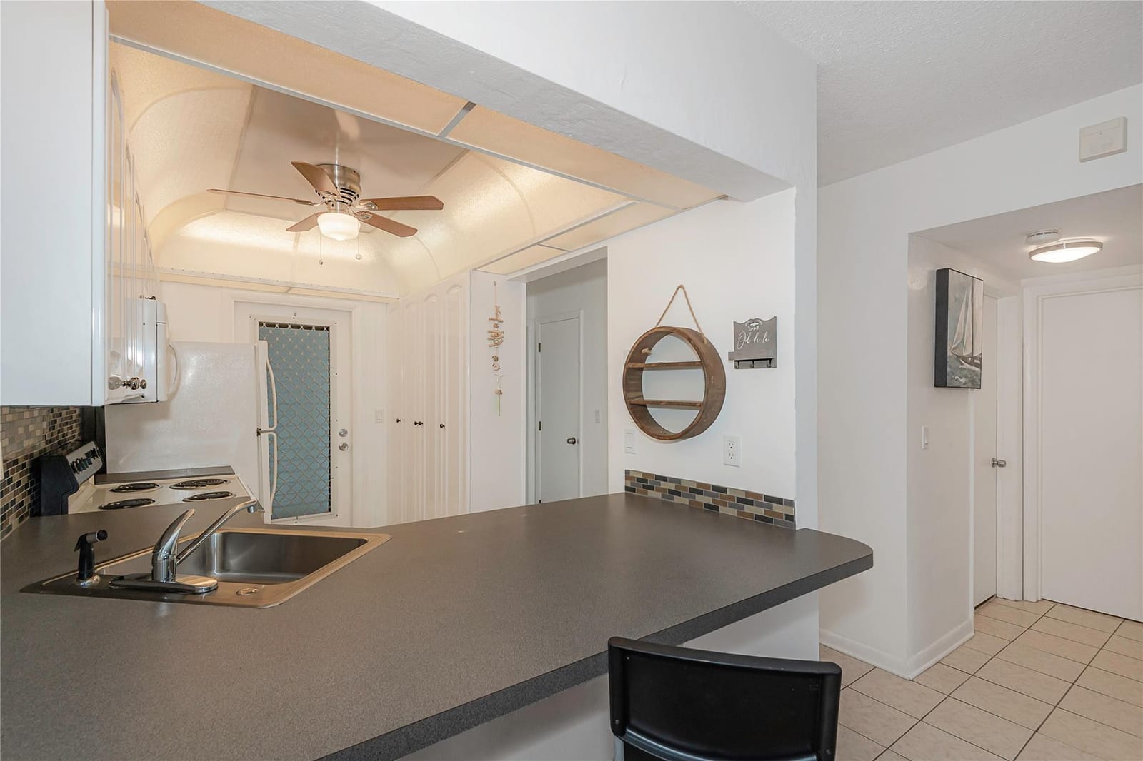 470 Paradise Isle Boulevard 204 — photo 7