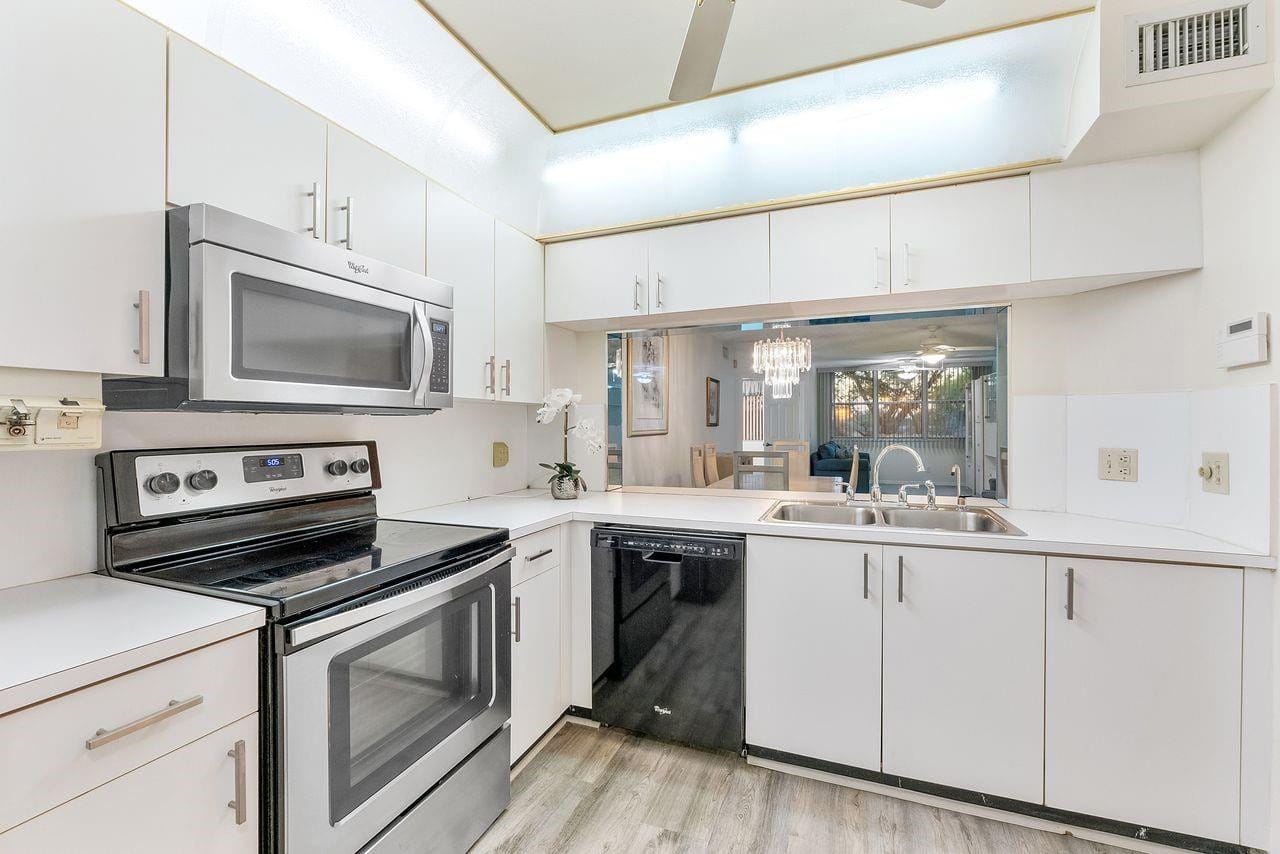 10382 NW 24th Place 201, Sunrise, FL 33322 photo 8