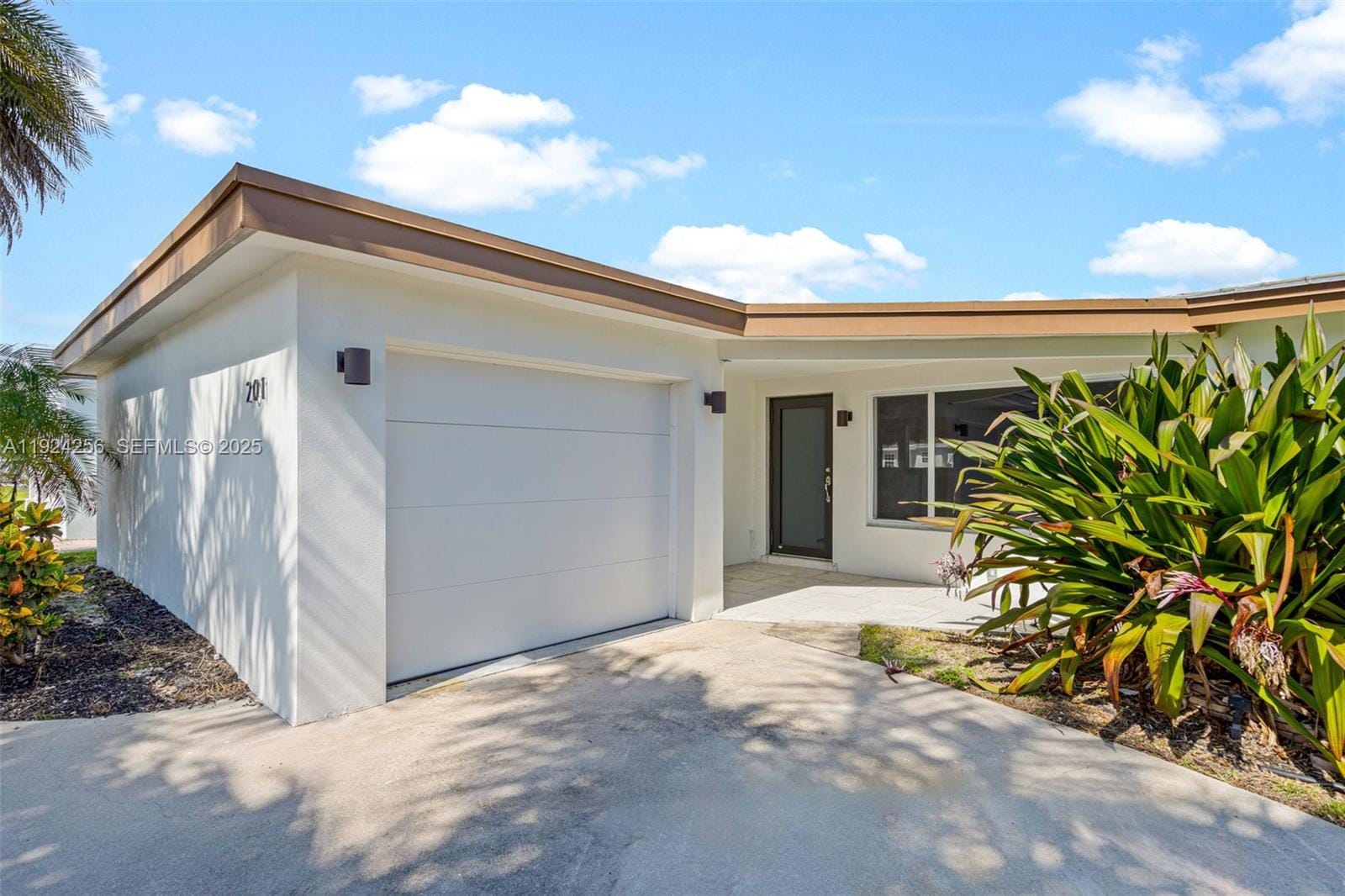 201 SE 12th Street, Pompano Beach, FL 33060 photo 5