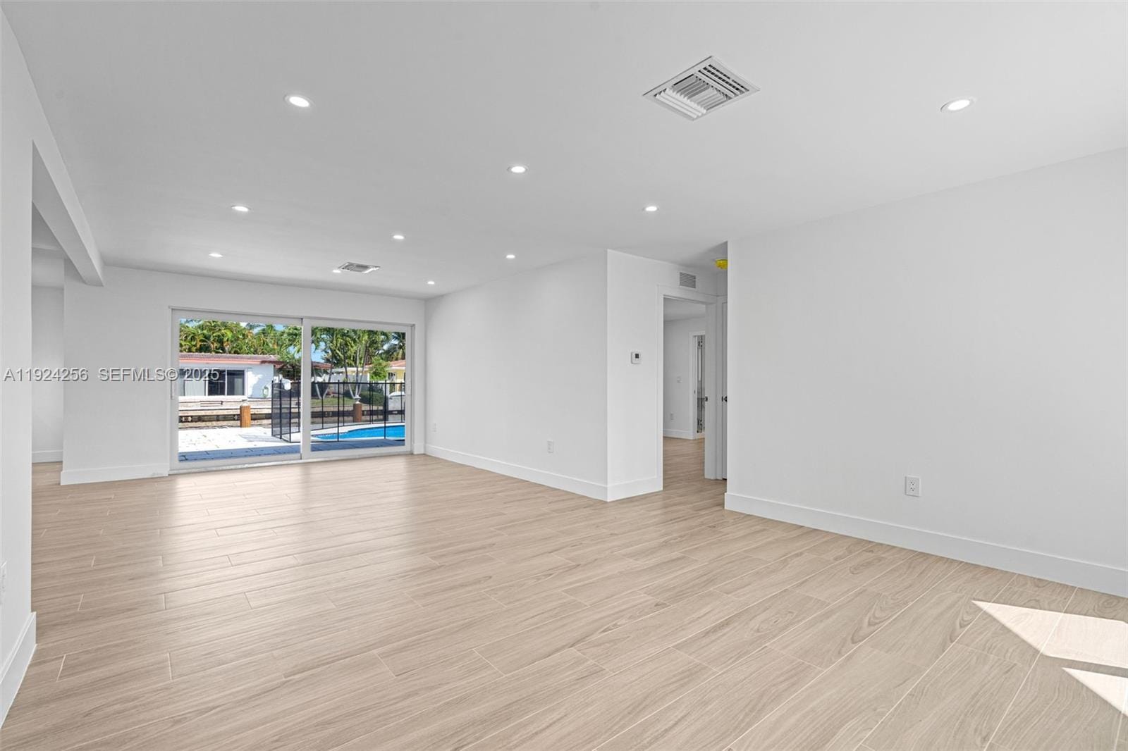 201 SE 12th Street, Pompano Beach, FL 33060 photo 7