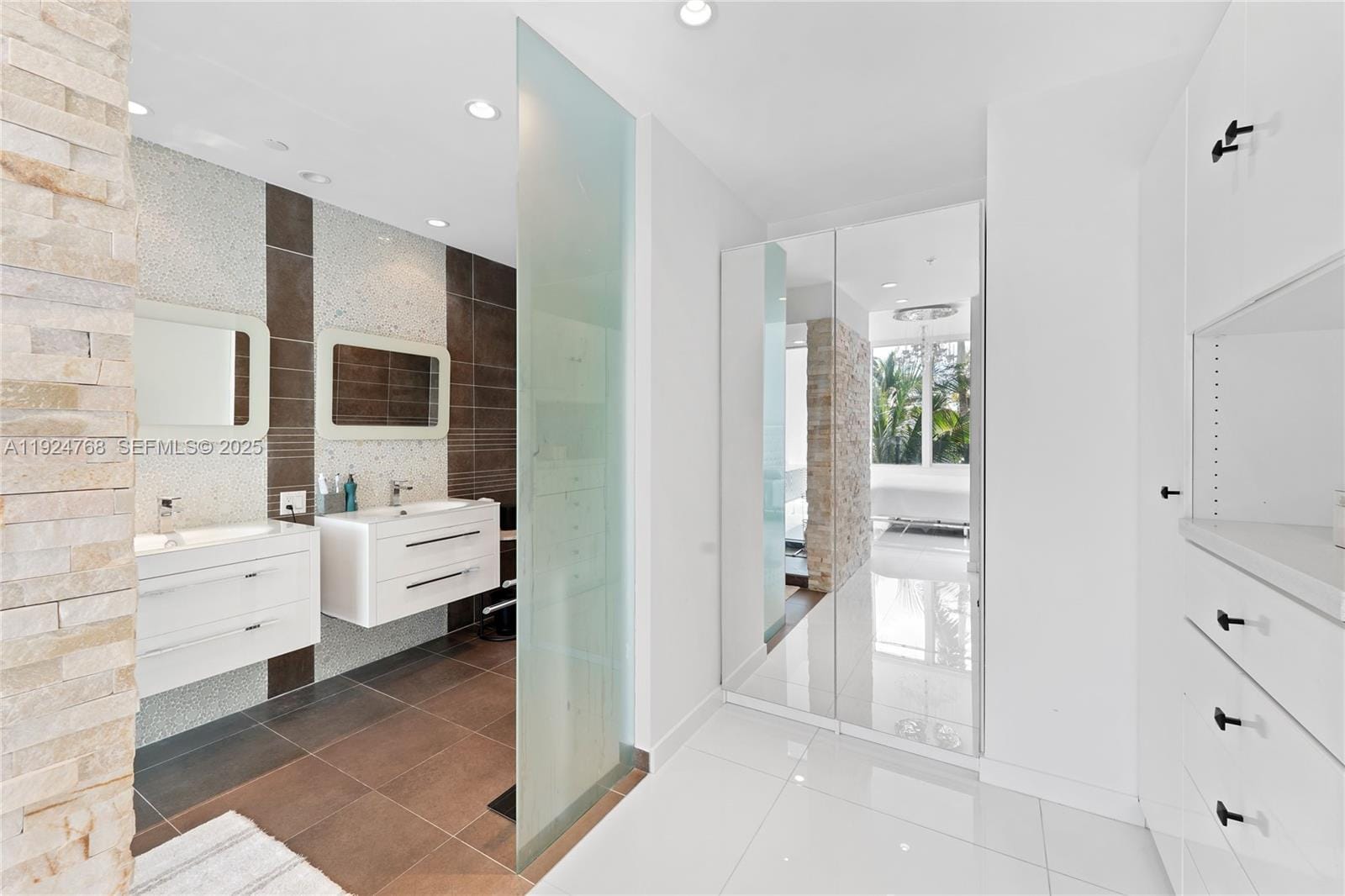 2100 Park Avenue 201 — photo 9