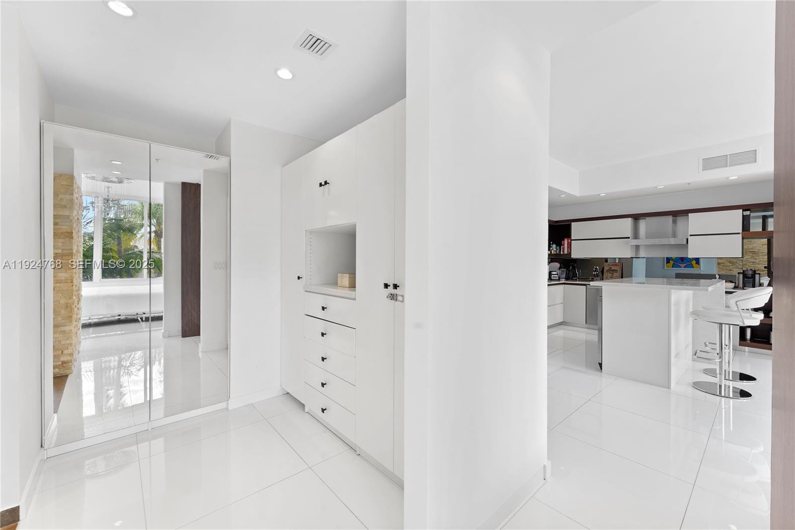 2100 Park Avenue 201 — photo 10