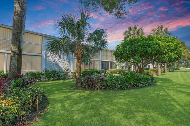 2 Garden Street 205m, sold in Tequesta Garden Condo 6, Tequesta, FL
