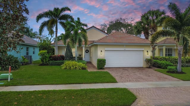 119 NW Willow Grove Avenue, sold in Magnolia Lakes, Port St Lucie, FL