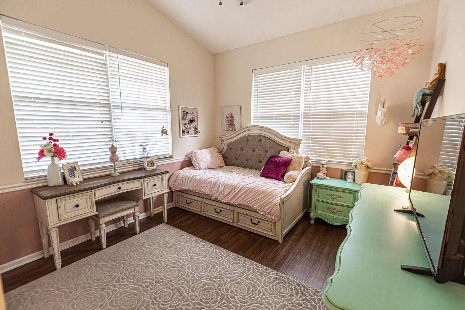 119 NW Willow Grove Avenue — photo 11