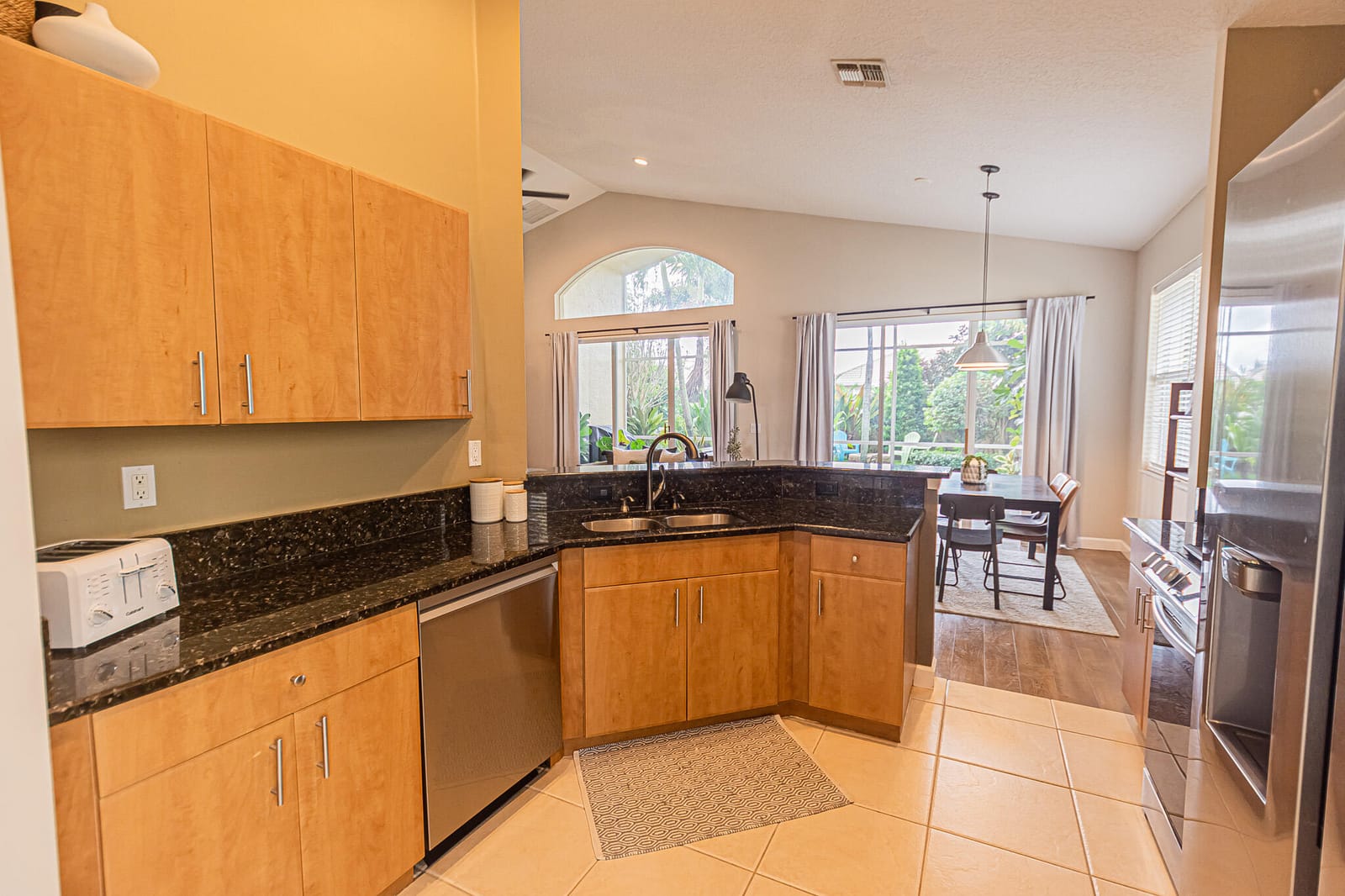 119 NW Willow Grove Avenue — photo 5