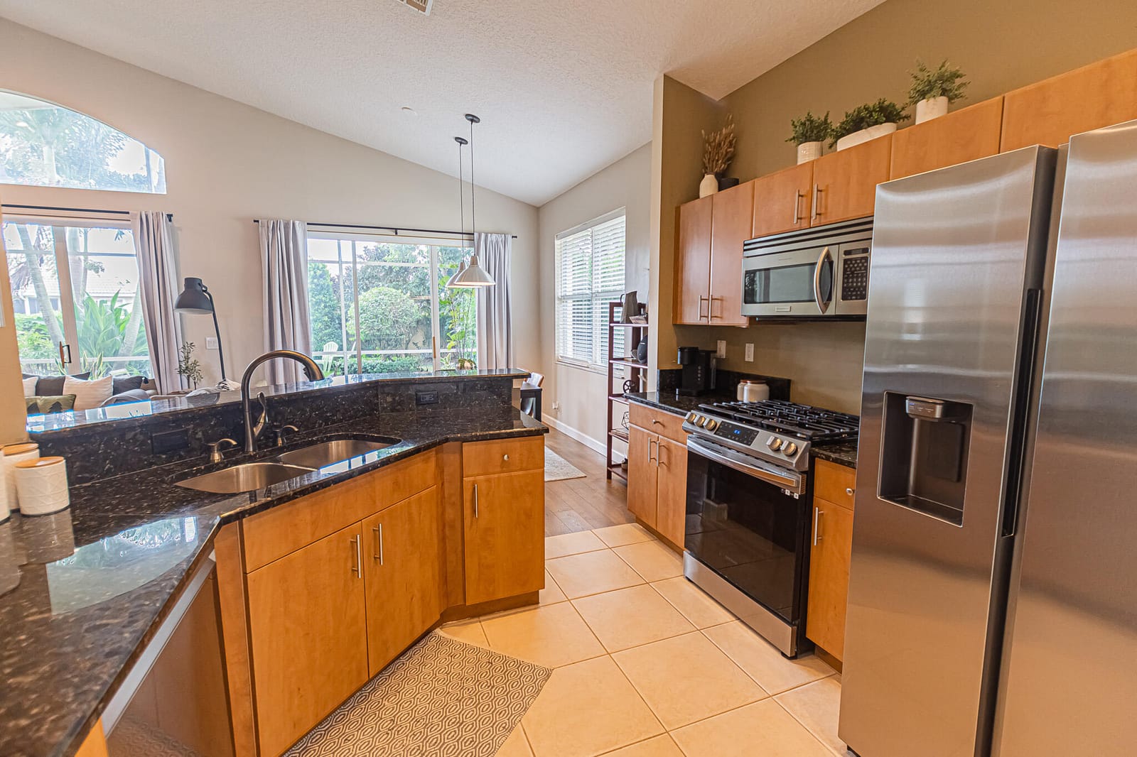 119 NW Willow Grove Avenue — photo 6