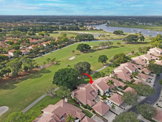 277 Old Meadow Way, sold in Pga Patio Homes, Palm Beach Gardens, FL