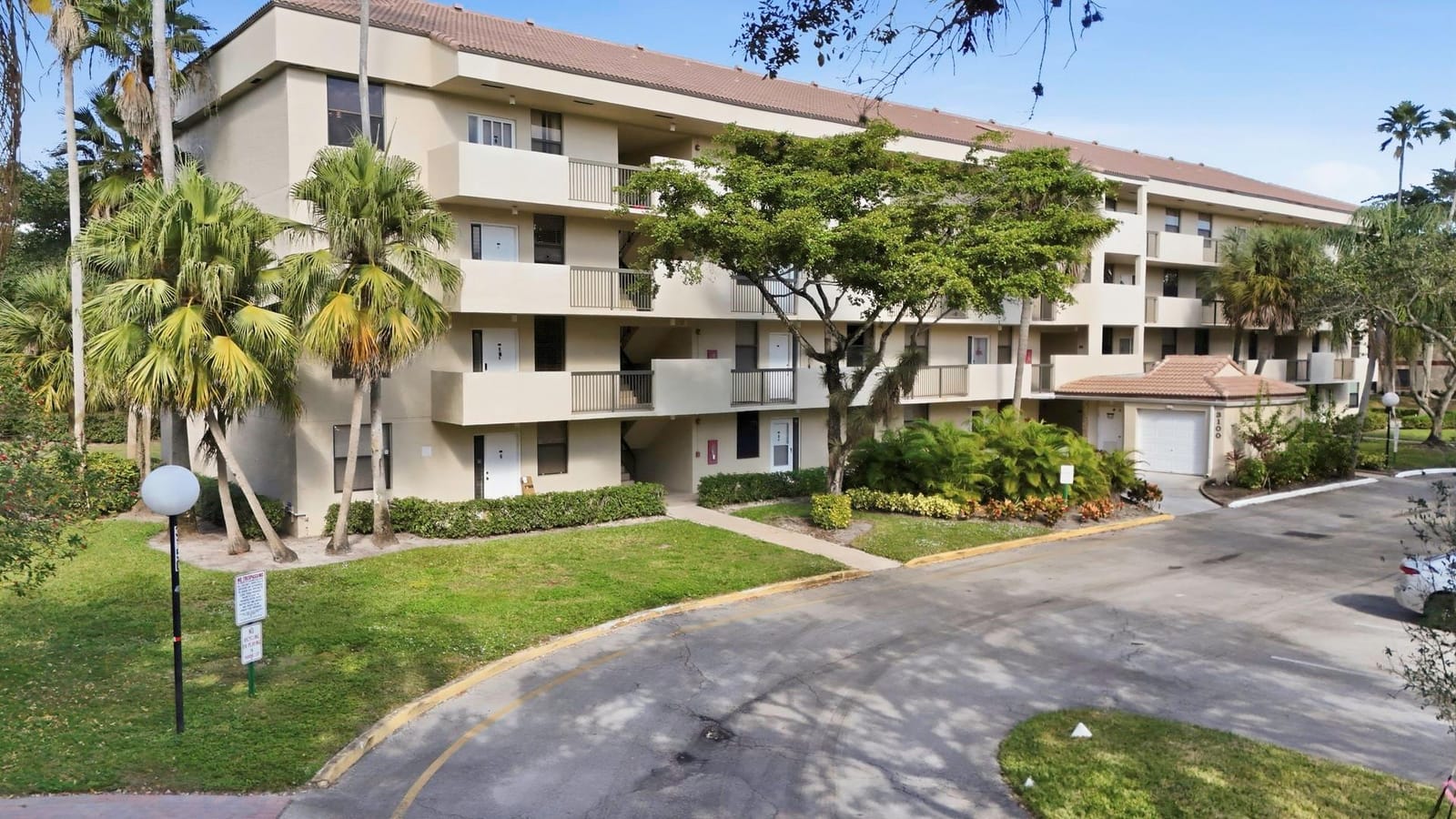 3100 NW 42nd Avenue D201, Coconut Creek, FL 33066