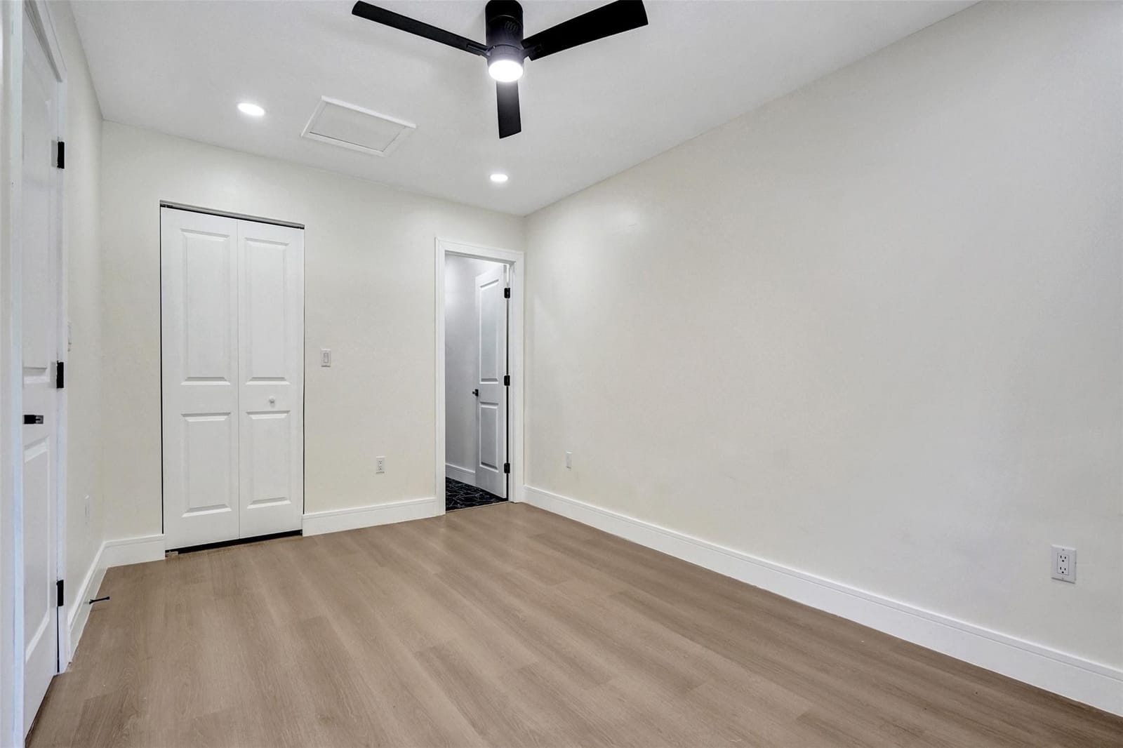 2331 Nassau Drive, Miramar, FL 33023 photo 25