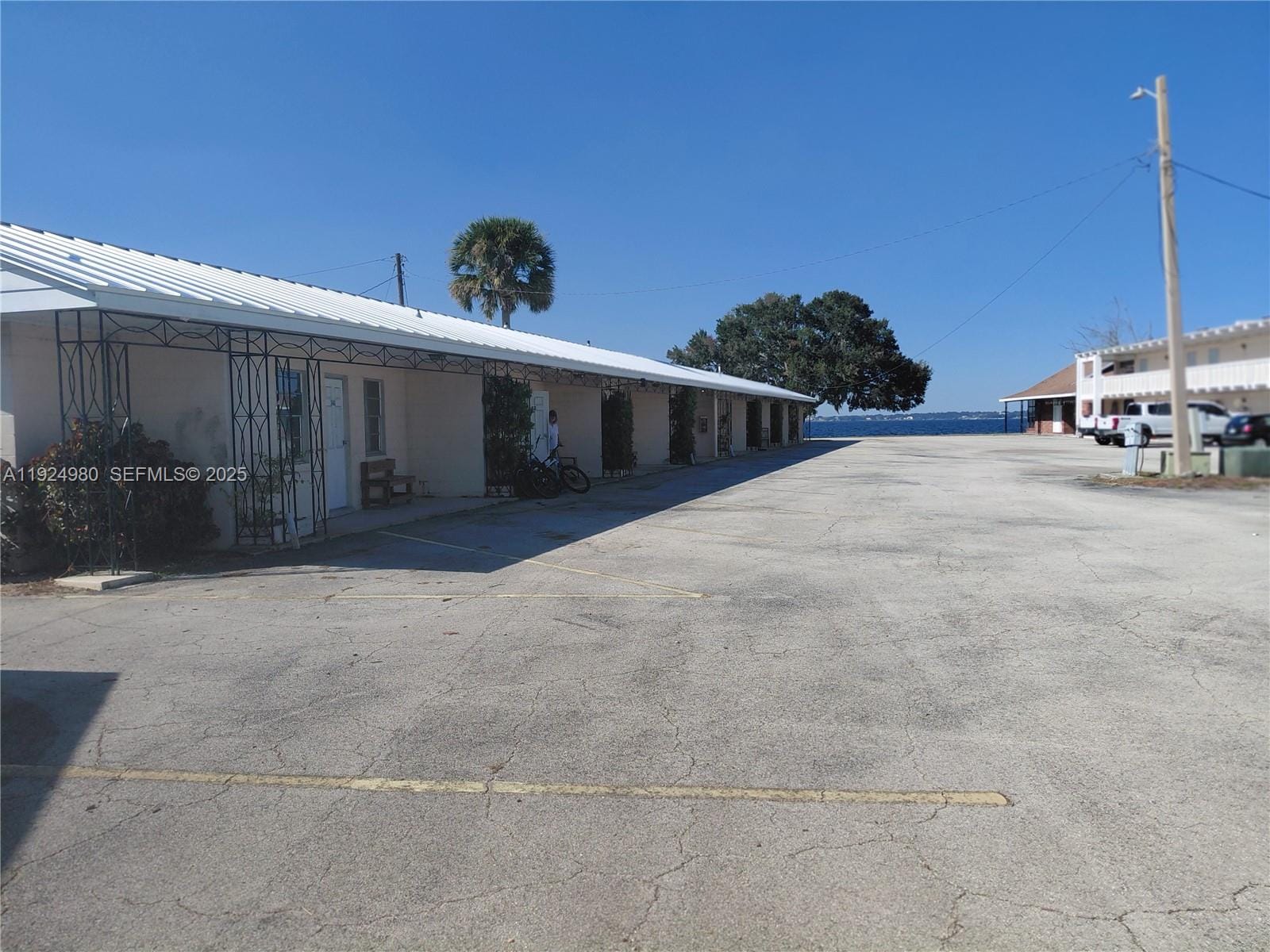 1001 Lakeview Drive, Sebring, FL 33870 photo 16