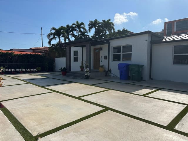 3718 NW 12th Street, sold in Le Jeune Manors, Miami, FL