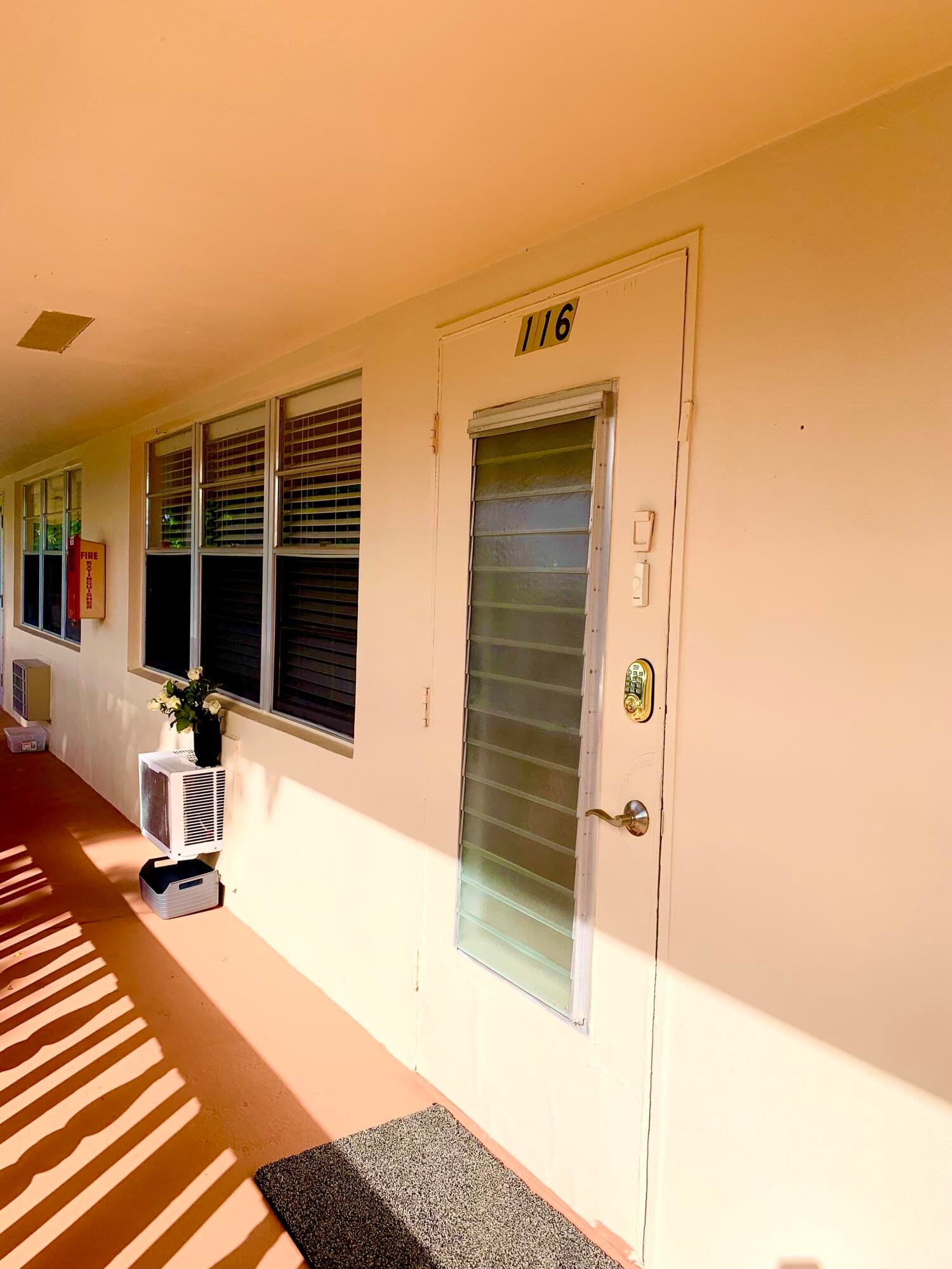 116 Canterbury E — photo 4